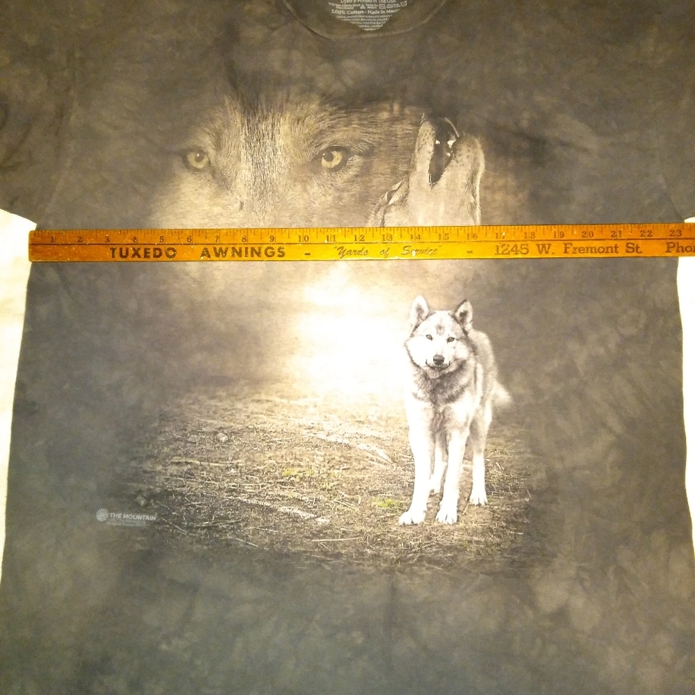 RARE* The Mountain wolf Tshirt Sz XL - Picture 5 of 7